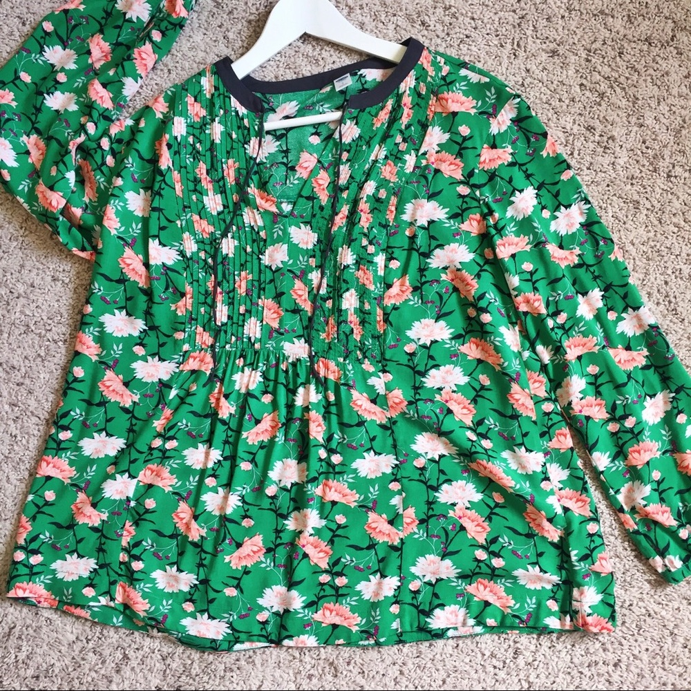 Lovely Green Flower Print Blouse